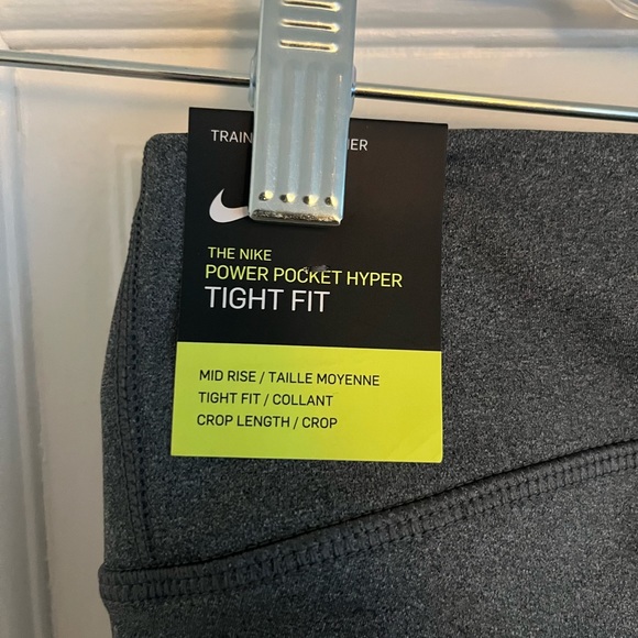 Size Small, gray Nike Women’s leggings - Picture 6 of 6